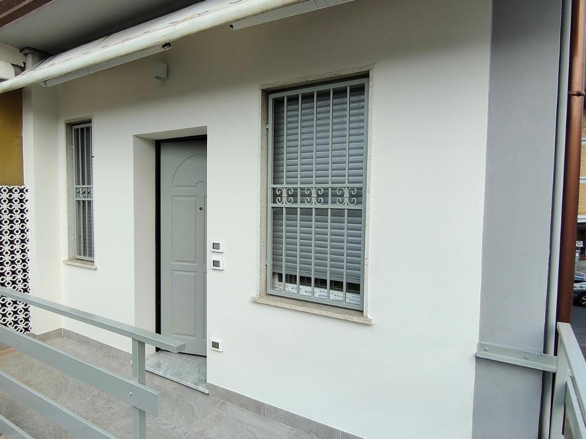 Cytrus Apartament Villa Marina di Massa Eksteriør billede