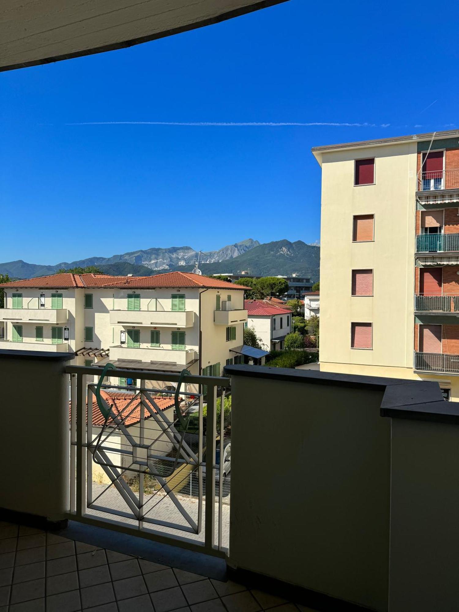 Cytrus Apartament Villa Marina di Massa Eksteriør billede